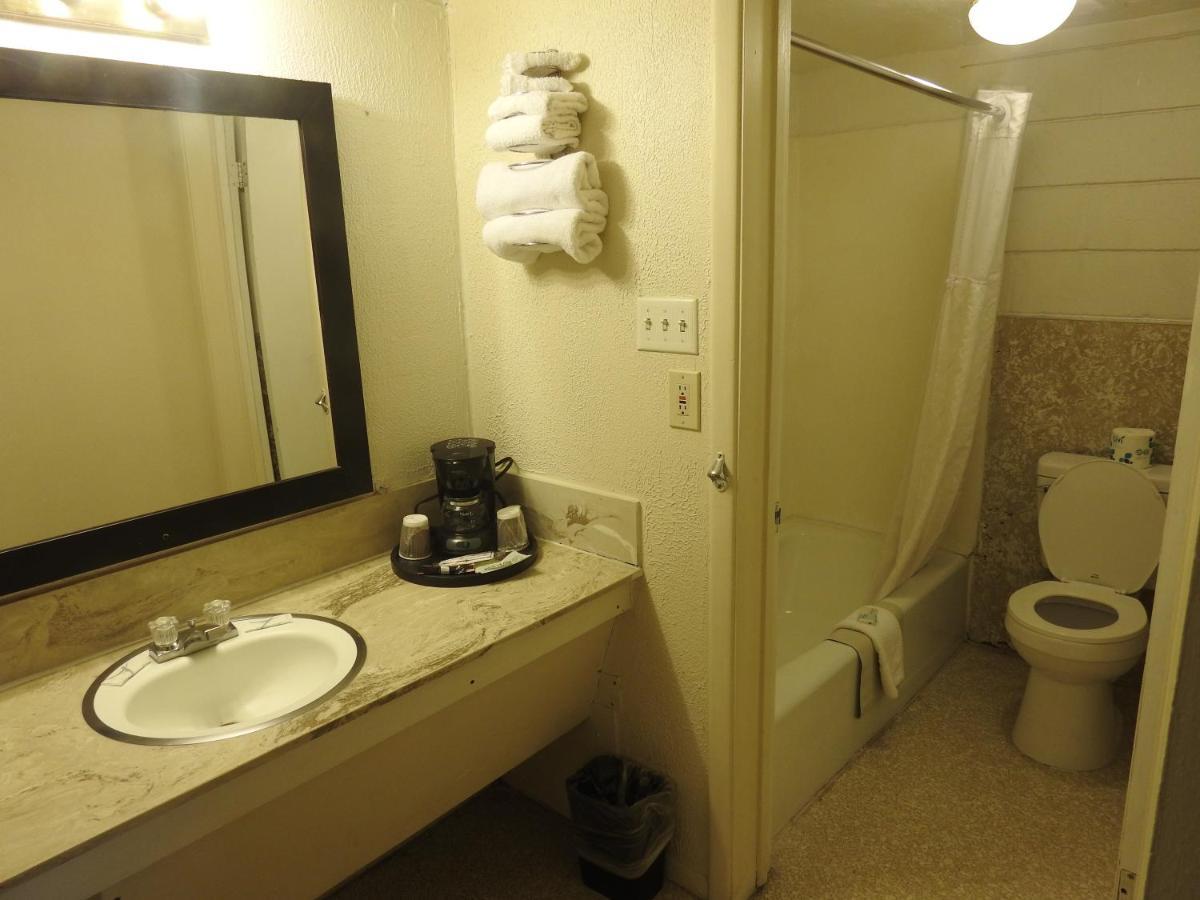 Economy Inn Сокорро Екстер'єр фото
