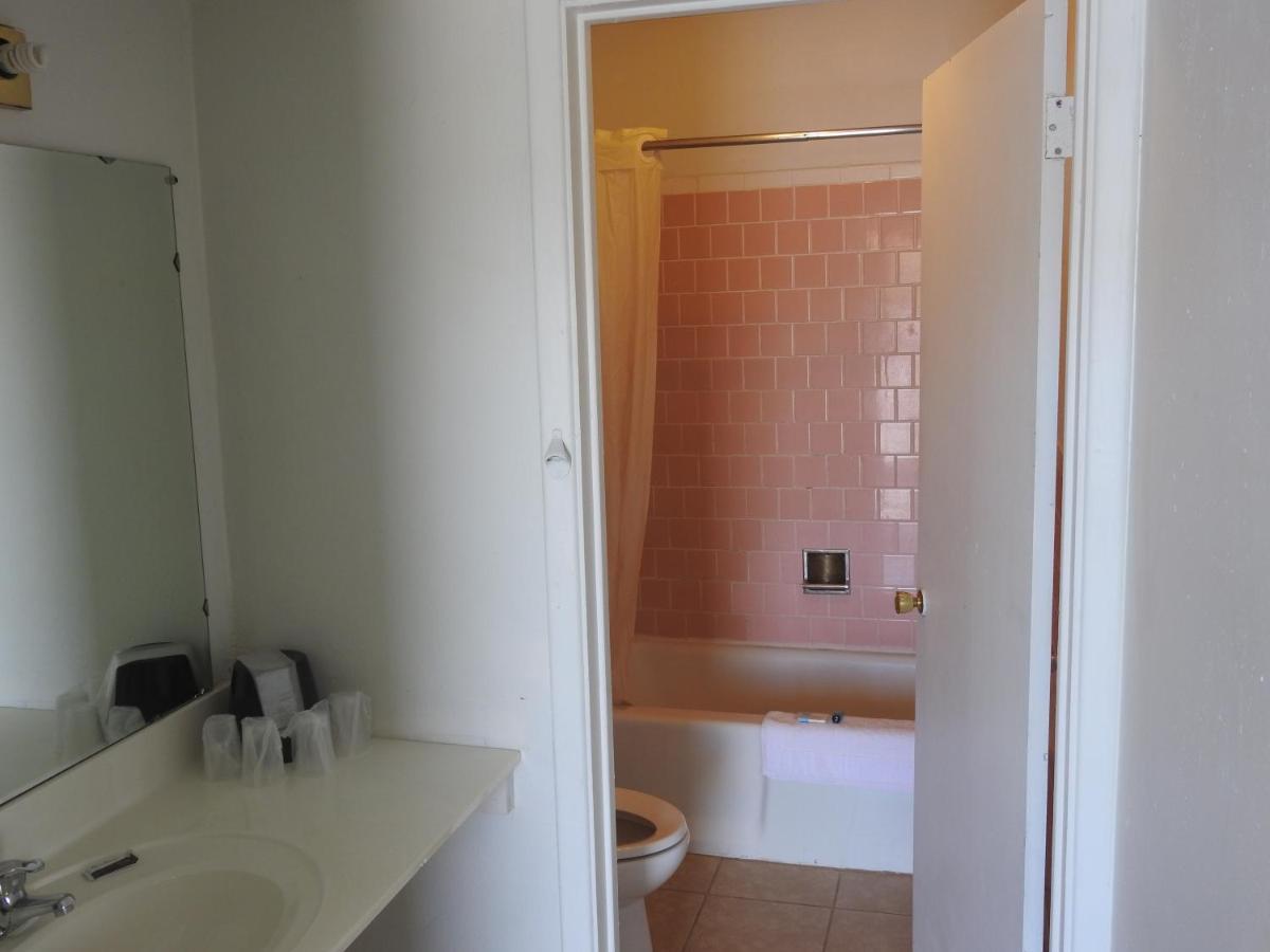 Economy Inn Сокорро Екстер'єр фото