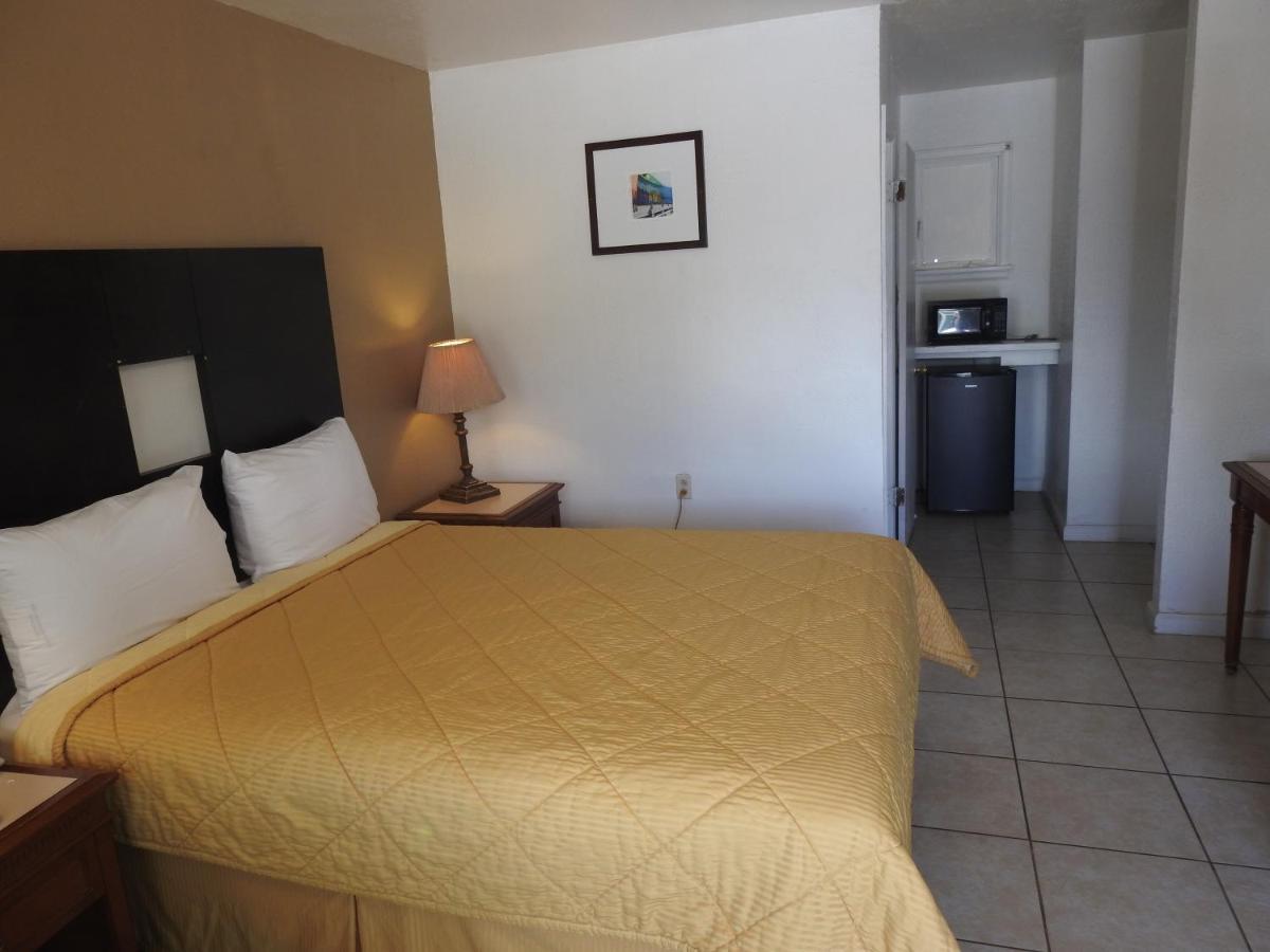 Economy Inn Сокорро Екстер'єр фото